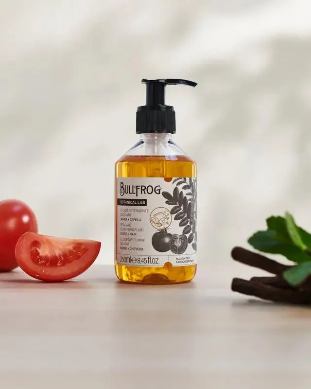 bullfrog-delicate-cleansing-fluid-shampoo-per-capelli-e-barba-250-ml-fragranza-a image 1