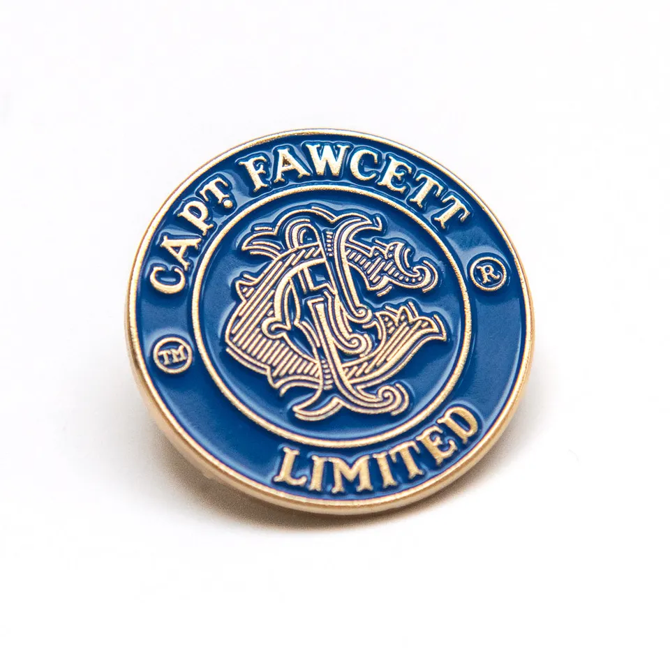 captain-fawcett-stove-enamel-badge-spilla-smaltata-mallard-blu-lner-e-oro image 1