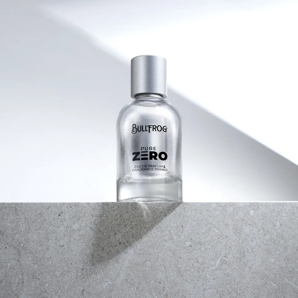 bullfrog-pure-zero-eau-de-parfum-fragrance-primer-profumo-ambrato-e-muschiato image 1