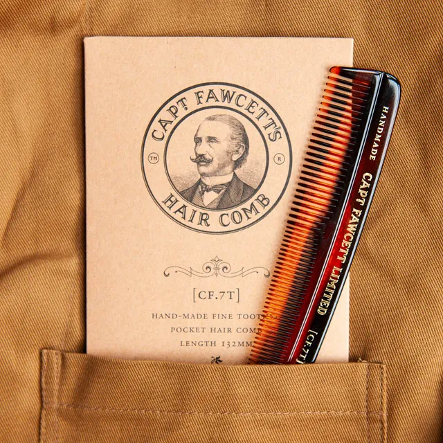 captain-fawcett-hair-comb-cf-7t-pettine-a-denti-fini-per-capelli-e-barba image 1