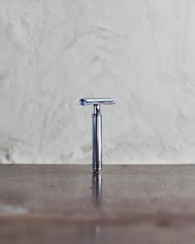 bullfrog-safety-razor-rasoio-di-sicurezza-doppia-lama image 1