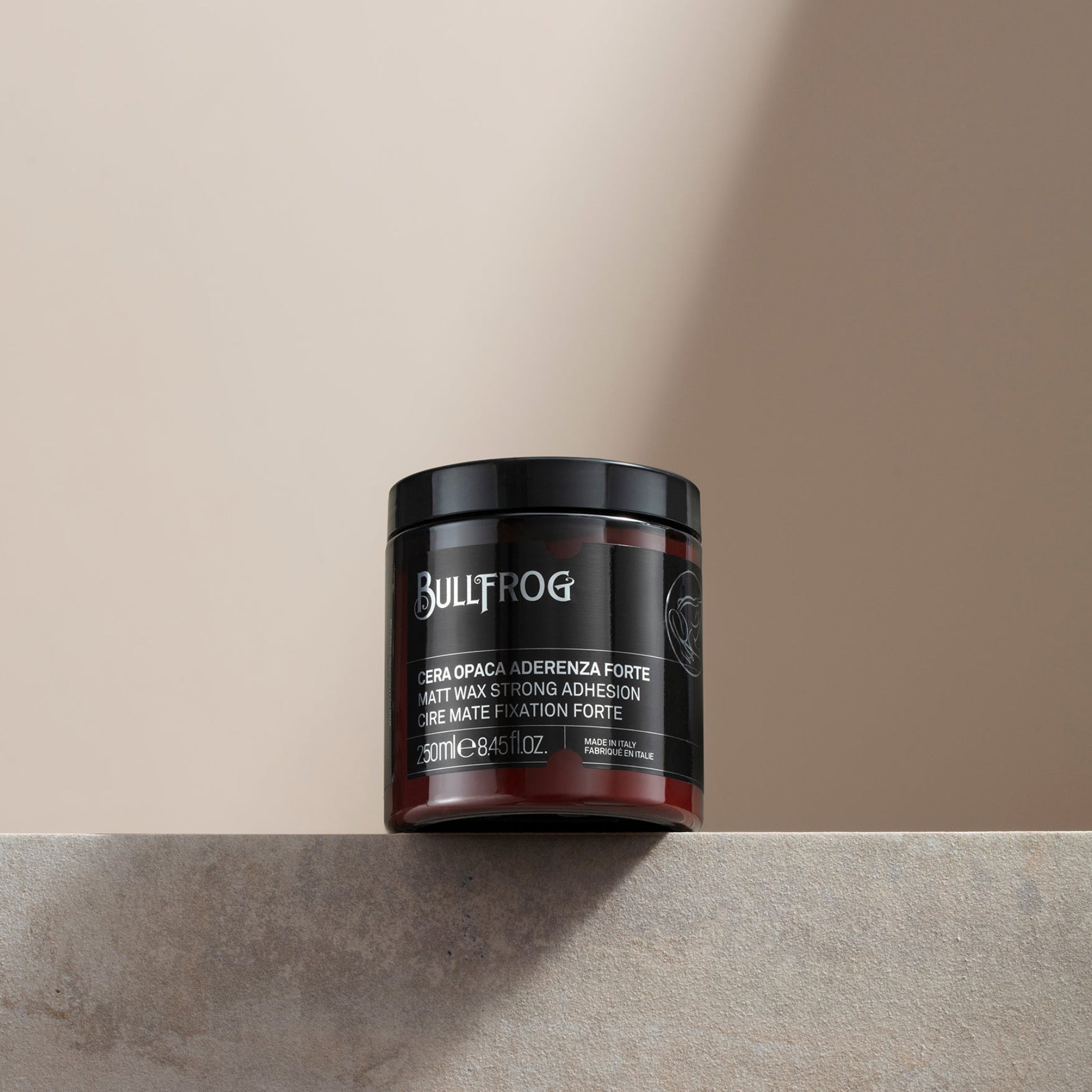 bullfrog-matt-wax-strong-adhesion-250ml-cera-per-capelli-a-finitura-opaca-tenuta image 1