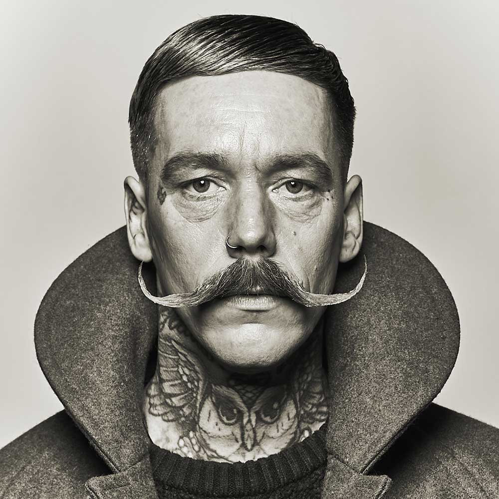 captain-fawcett-expedition-strength-moustache-wax-cera-per-baffi-a-tenuta-forte- image 2