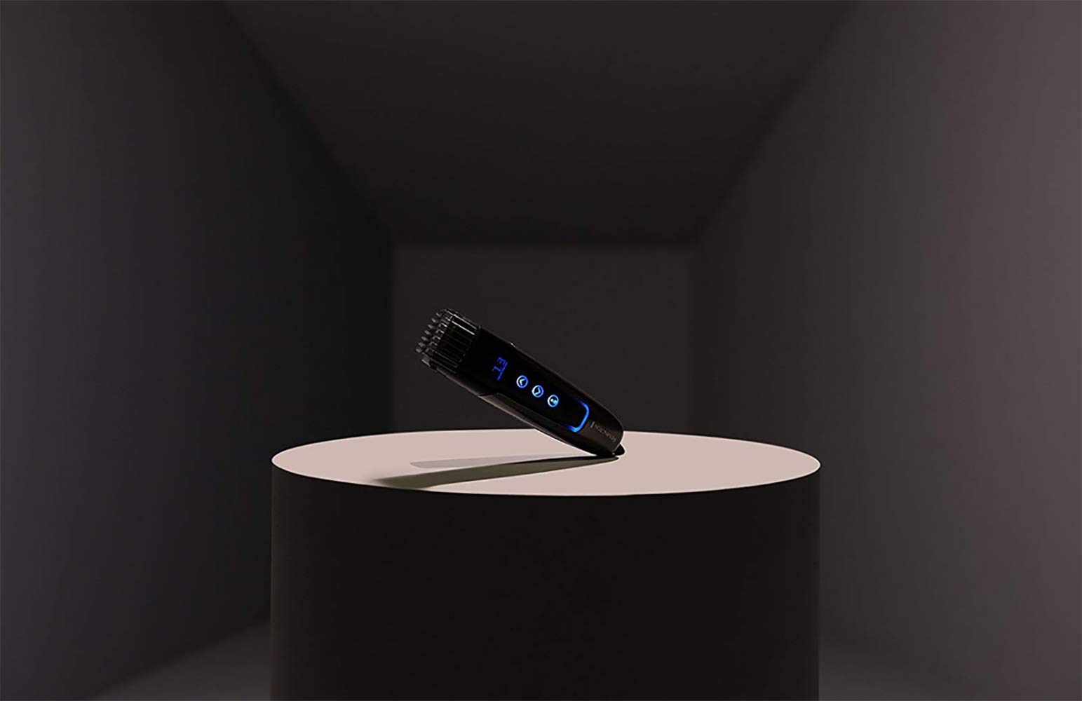 remington-touch-tech-mb4700-regolabarba-uomo-con-display-touch-pettine-motorizza image 7