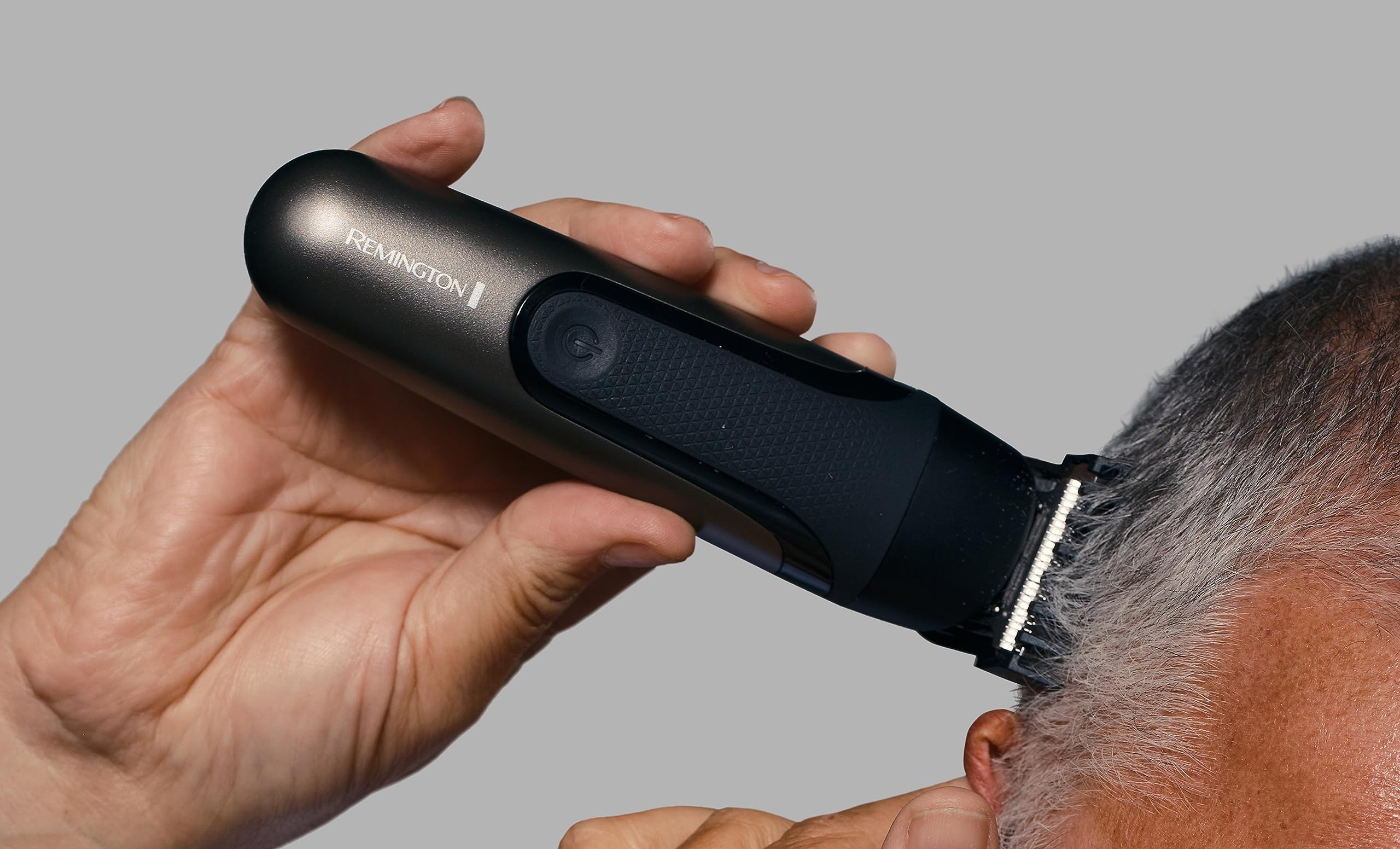 remington-one-multigroomer-pg760-10-in-1-con-10-testine-e-pettini-impermeabile image 7