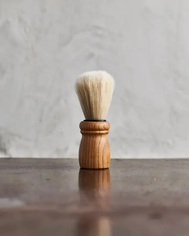 bullfrog-professional-shaving-brush-pennello-da-barba-professionale-in-pelo-di-c image 1