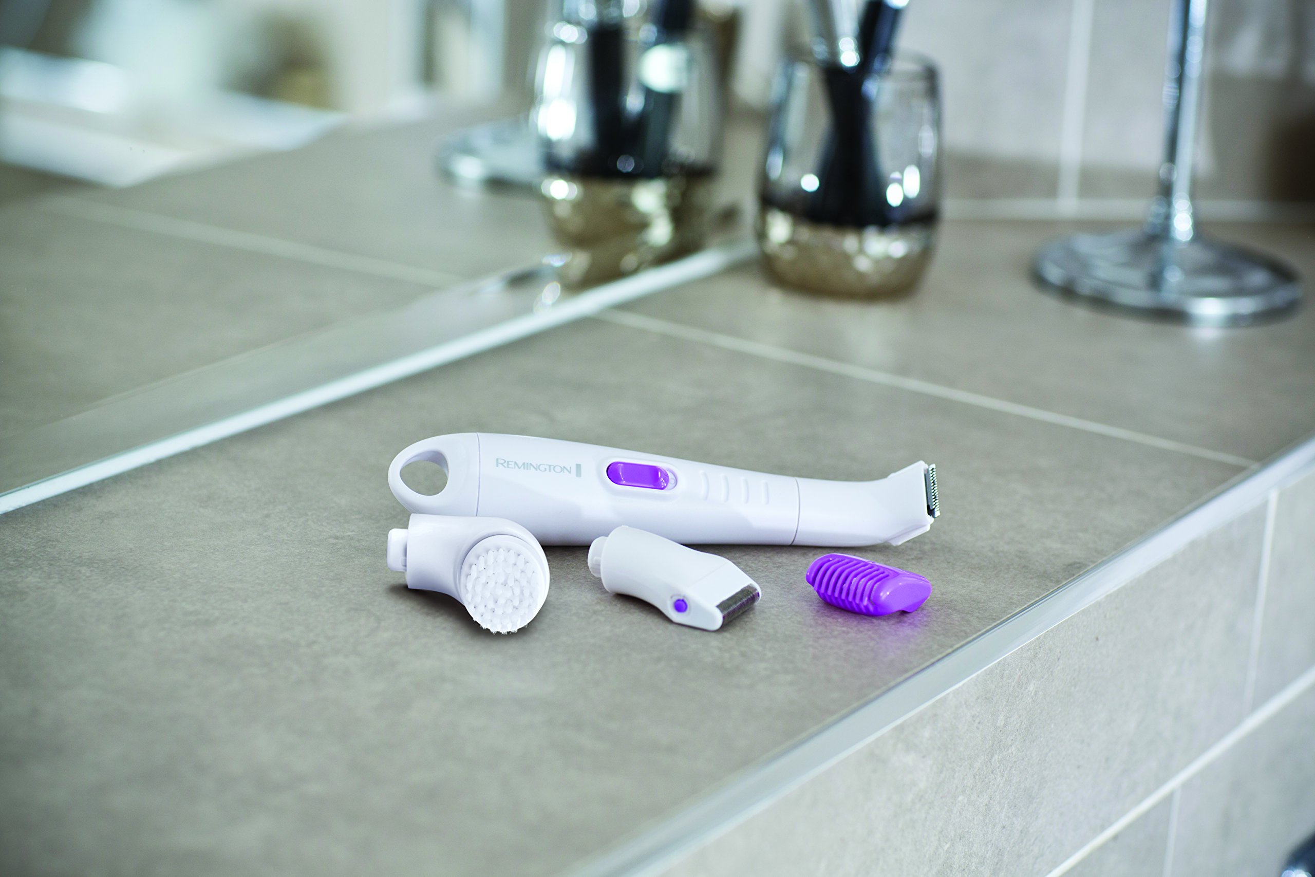 remington-wpg4035-epilatore-bikini-smooth-silky-rifinitore-mini-rasoio-nano-silv image 6