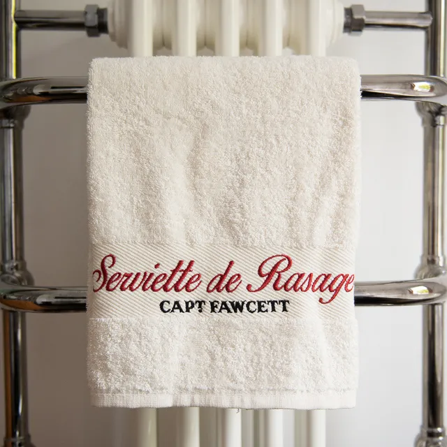 captain-fawcett-luxurious-shave-towel-serviette-de-rasage image 1