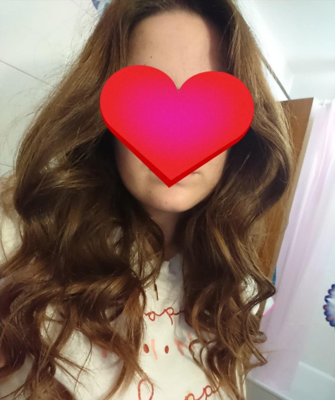 Ricci perfetti e capelli luminosi